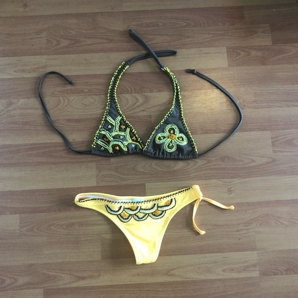 Bikini Set - Picture 1 of 16